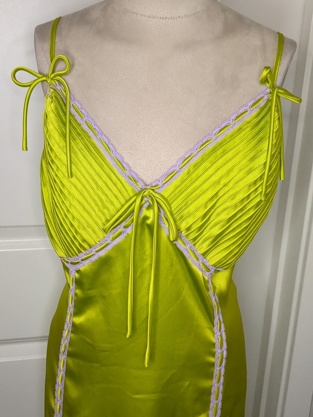 Betsey Johnson X Forever 21 Lime Green Satin Maxi Dress Plus Size - Picture 3 of 15